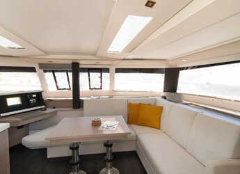 Chartern Sie katamaran in Adhamas - Fountaine Pajot - Saona 47 