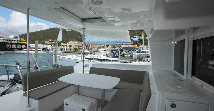 Rent a catamaran in Tradewinds - Lagoon 450 F - 4 + 2 cab.