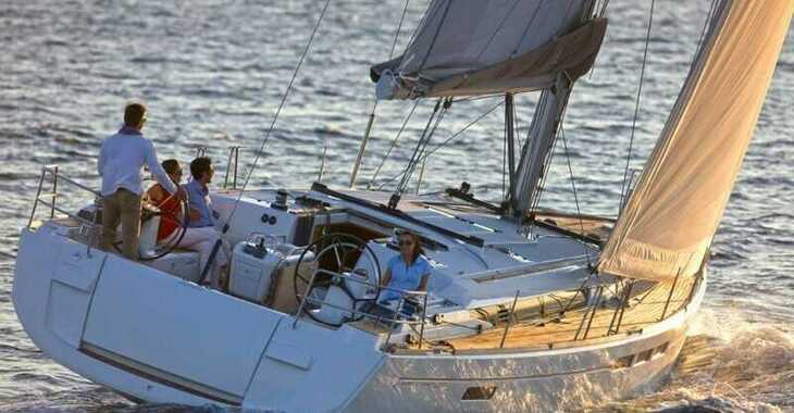 Rent a sailboat in Scrub Island - Sun Odyssey 519 - 5 + 1 cab.