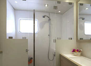 Rent a catamaran in TradeWinds Yacht Club - Lagoon 620 - 6 + 2 cab.