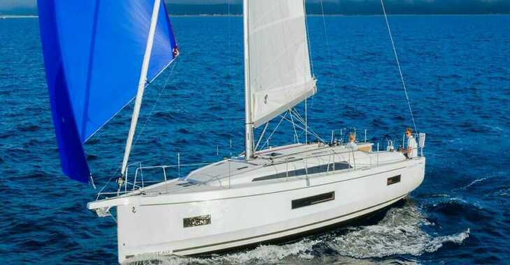 Rent a sailboat in Anse Marcel Marina (Lonvilliers) - Oceanis 40.1 - 3 cab.