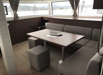 Noleggiare catamaran in Nelson Dockyard - Lagoon 52F - 6 cab