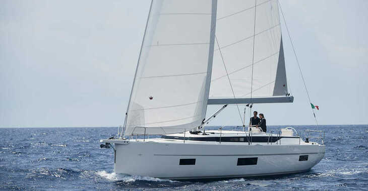 Rent a sailboat in Veruda Marina - Bavaria C50 Holiday - 5 + 1 cab.