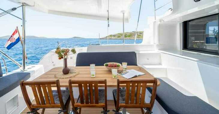 Rent a catamaran in Marina Mandalina - Lagoon 46 - 4 + 2 cab.