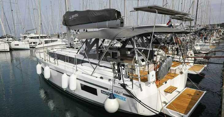 Chartern Sie segelboot in Marina Kornati - Bavaria C42