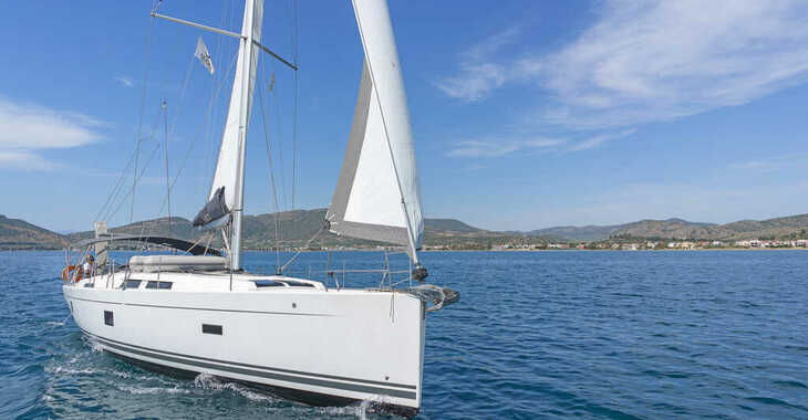 Louer voilier à Rhodes Marina - Hanse 458
