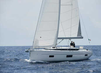 Rent a sailboat in SCT Marina - Bavaria C50 Holiday - 5 + 1 cab.