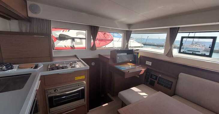 Rent a catamaran in Marina Novi - Lagoon 40