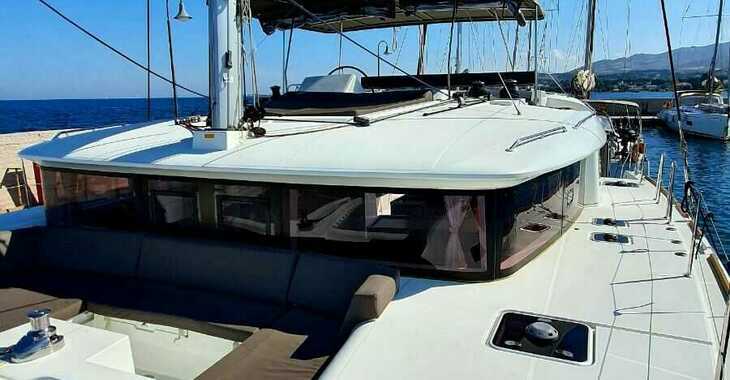 Rent a catamaran in Rhodes Marina - Lagoon 450F