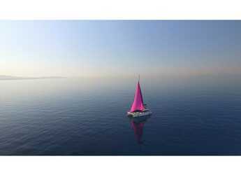 Rent a catamaran in Alimos Marina - Lagoon 560 S2