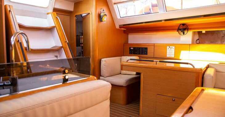 Chartern Sie segelboot in Lavrion Marina - Sun Odyssey 50DS