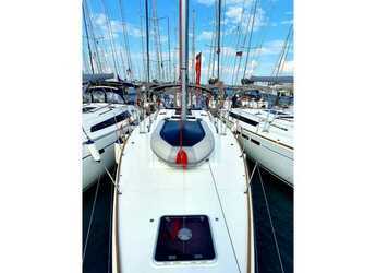 Rent a sailboat in Rhodes Marina - Sun Odyssey 519 -  5 cabs