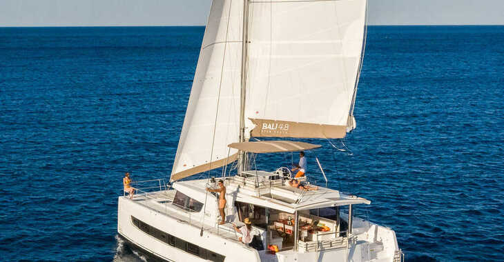 Alquilar catamarán en Marina Ibiza - Bali 4.8 