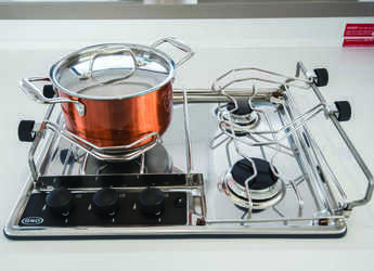 Rent a catamaran in Marina Ibiza - Bali 4.8 