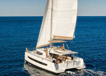 Rent a catamaran in Marina Ibiza - Bali 4.8 