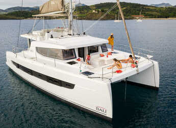 Rent a catamaran in Marina Ibiza - Bali 4.8 