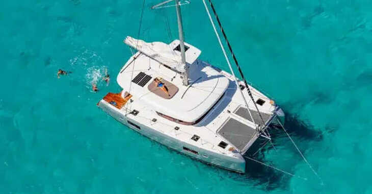Louer catamaran à Paros Marina - Lagoon 42