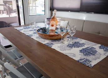 Alquilar catamarán en Netsel Marina - Bali Catspace