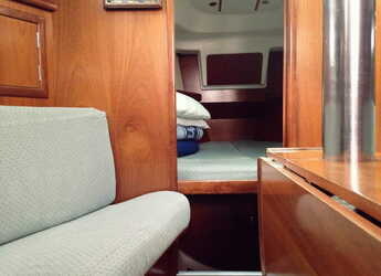 Alquilar velero en Marina Delta Kallithea - Oceanis 331