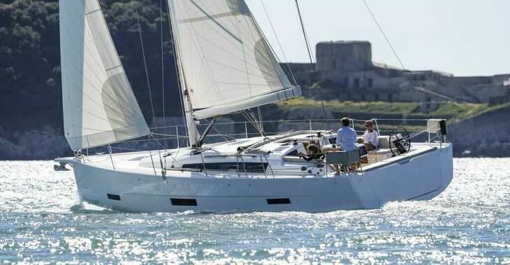Rent a sailboat in D-Marin Lefkas Marina - Dufour 430