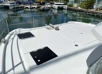 Rent a power catamaran  in Fort Burt Marina - FP MY37