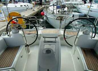 Rent a sailboat in Fort Burt Marina - Beneteau Oceanis 43
