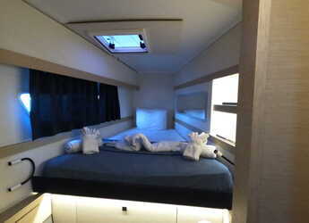 Rent a catamaran in Fort Burt Marina - Fountaine Pajot Lucia 40 