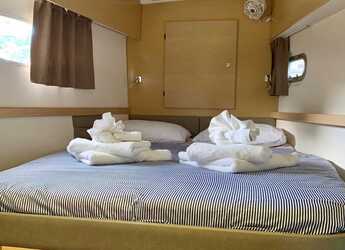 Rent a catamaran in Fort Burt Marina - Fountaine Pajot Helia 44