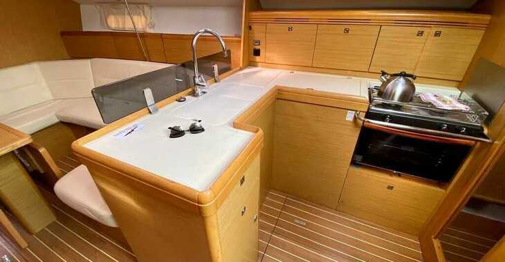 Rent a sailboat in Yes marina - Sun Odyssey 42 i
