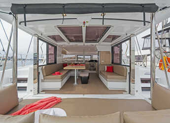 Alquilar catamarán en Nidri Marine - Bali 4.1