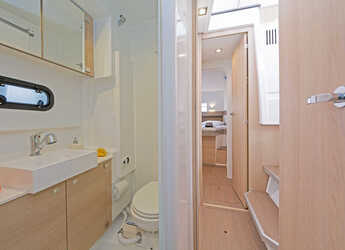 Alquilar catamarán en Nidri Marine - Bali 4.1