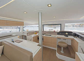 Alquilar catamarán en Nidri Marine - Bali 4.1