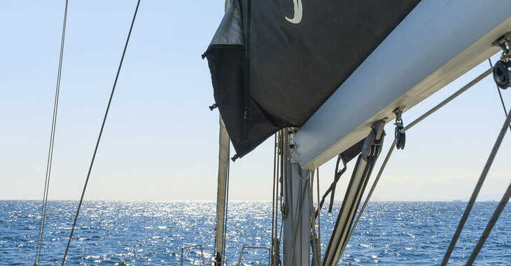 Chartern Sie segelboot in Rhodes Marina - Oceanis 51.1 (5+1 cab) A/C & GEN