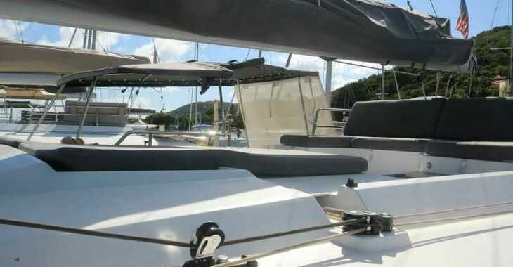 Rent a catamaran in Frenchtown Marina - Fountaine Pajot Saona 47 - 5 cab.