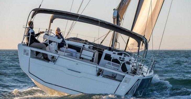 Rent a sailboat in Punta Nuraghe - Dufour 470 owner's version