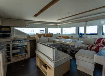 Rent a catamaran in Porto Capo d'Orlando Marina - Lagoon 51 - Owner's Version