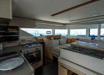 Rent a catamaran in Porto Capo d'Orlando Marina - Lagoon 51 - Owner's Version
