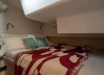 Rent a catamaran in Porto Capo d'Orlando Marina - Lagoon 51 - Owner's Version