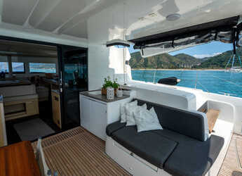 Rent a catamaran in Porto Capo d'Orlando Marina - Lagoon 51 - Owner's Version