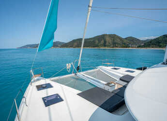 Rent a catamaran in Porto Capo d'Orlando Marina - Lagoon 51 - Owner's Version
