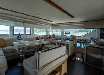 Rent a catamaran in Porto Capo d'Orlando Marina - Lagoon 51 - Owner's Version