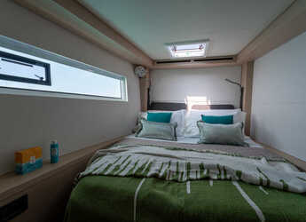 Rent a catamaran in Porto Capo d'Orlando Marina - Lagoon 51 - Owner's Version