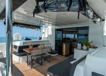 Rent a catamaran in Porto Capo d'Orlando Marina - Lagoon 51 - Owner's Version