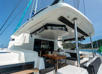 Rent a catamaran in Porto Capo d'Orlando Marina - Lagoon 51 - Owner's Version