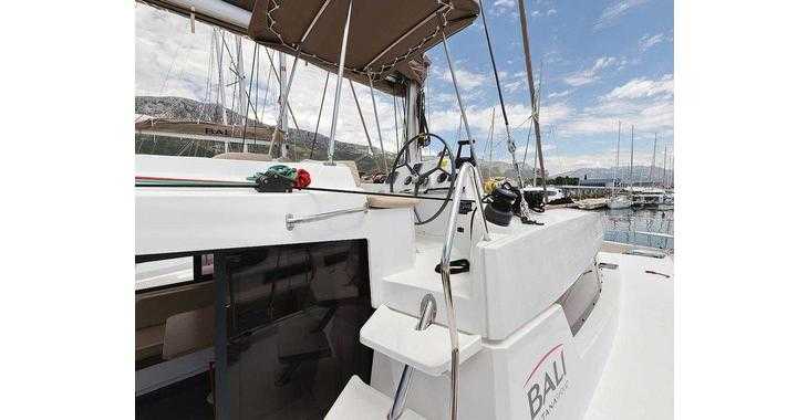 Rent a catamaran in Marina Mandalina - Bali 4.0 - 4 cab.