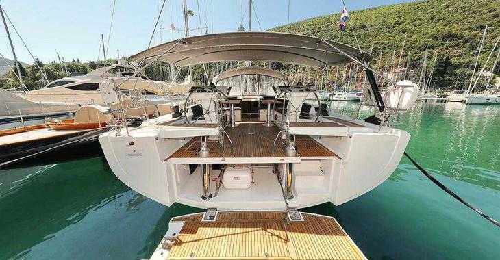 Rent a sailboat in Marina Mandalina - Hanse 548 - 5 + 1 cab.
