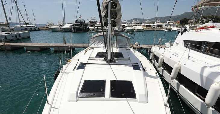 Rent a sailboat in Kornati Marina - Hanse 455