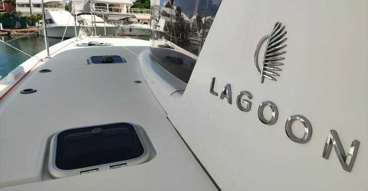 Rent a catamaran in Marina Bas du Fort - Lagoon 42 - 4 + 2 cab.