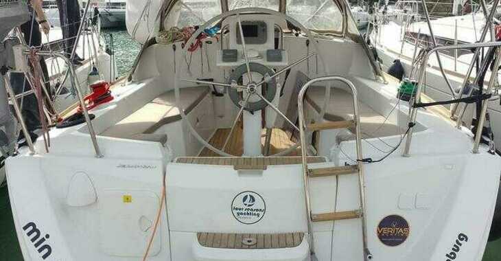 Rent a sailboat in Skradin ACI Marina  - Sun Odyssey 33i