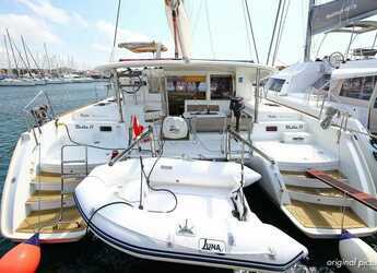 Rent a catamaran in Volos - Lagoon 400 - 4 + 2 cab.